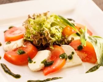 Дорогая еда кажется вкуснее и безопаснее