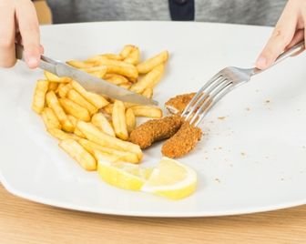 Менее 1% блюд из детского фаст-фуда были признаны здоровыми